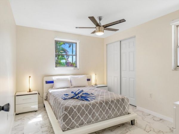 Fort Myers Beach Vacation Home 8 Guests Walk To Beach