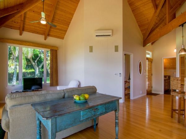Luxury Oceanfront Maui Retreat: A Private Paradise Awaits