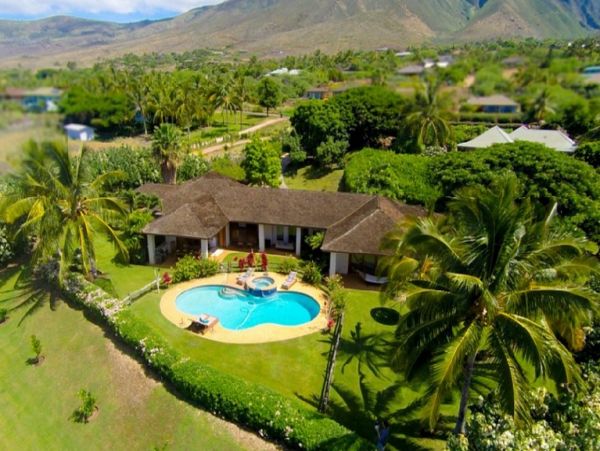 Luxury Oceanfront Maui Retreat: A Private Paradise Awaits