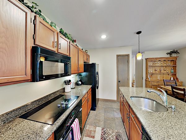 Vail Vacation home 2 minute walk to Shuttle