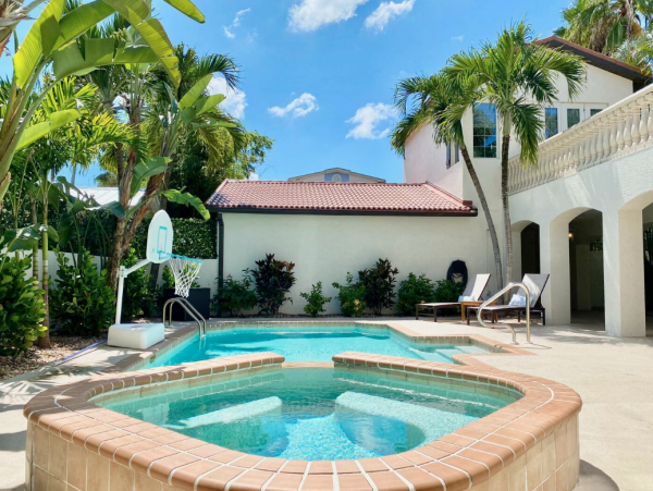 Gorgeous Captiva Vacation Home With Private Pool & Hot Tub