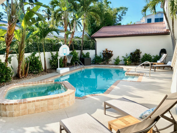 Gorgeous Captiva Vacation Home With Private Pool & Hot Tub
