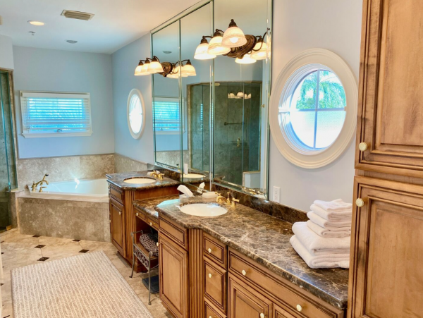 Gorgeous Captiva Vacation Home With Private Pool & Hot Tub
