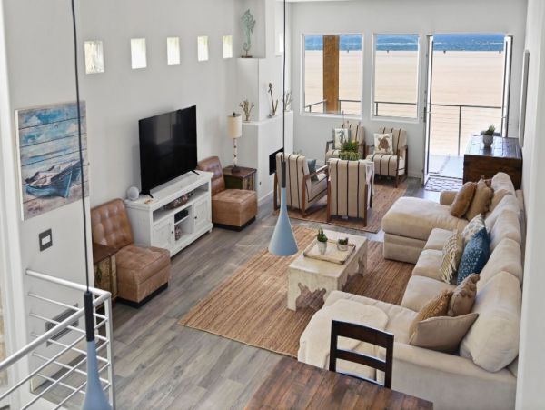 Santa Monica Gorgeous Vacation Home Beachfront 4 Bedrooms