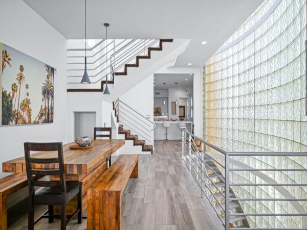 Santa Monica Gorgeous Vacation Home Beachfront 4 Bedrooms