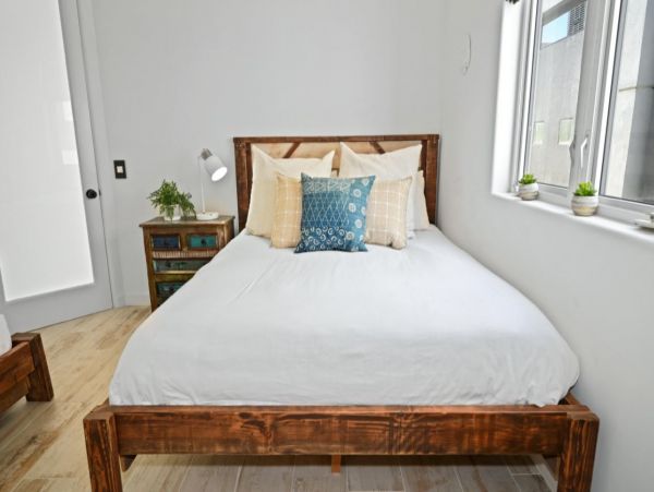 Santa Monica Gorgeous Vacation Home Beachfront 4 Bedrooms