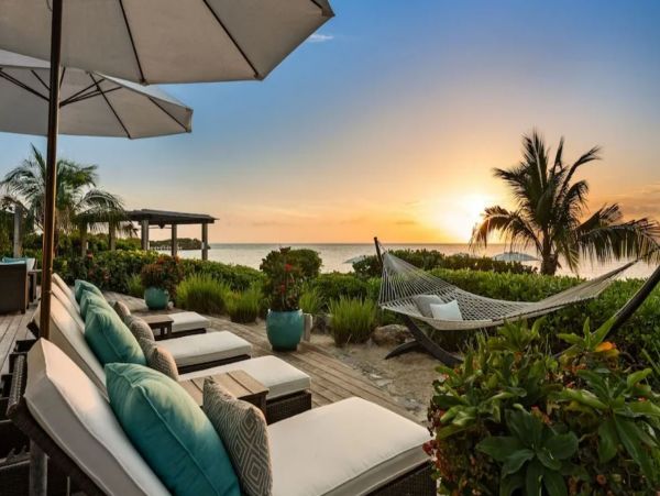 Turks and Caicos Luxury Vacation Home With Pool 10 Guests
