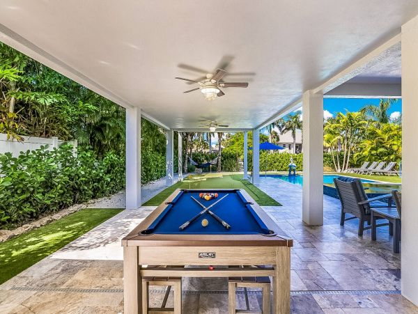 Luxury Vacation Home 1.5 Blocks Walk to Beach in Anna Maria - additional view, photo 4