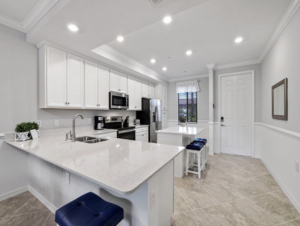 Naples Vacation Home With Pool  & Tennis Courts Sleeps 4
