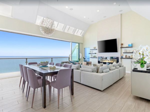 Malibu Luxury Vacation Beach Home With Hot Tub - 8 Guests