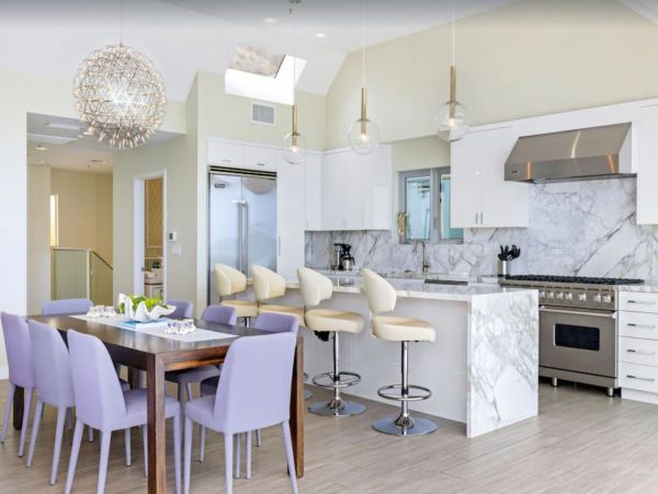 Malibu Luxury Vacation Beach Home With Hot Tub - 8 Guests