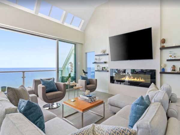 Malibu Luxury Vacation Beach Home With Hot Tub - 8 Guests