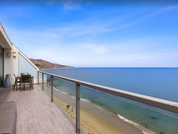 Malibu Luxury Vacation Beach Home With Hot Tub - 8 Guests