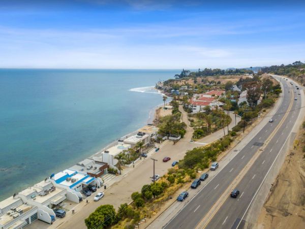 Malibu Luxury Vacation Beach Home With Hot Tub - 8 Guests