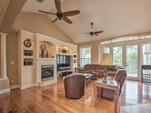 Palm Coast Gorgeous Vacation Home With Pool Sleeps 11 Guests