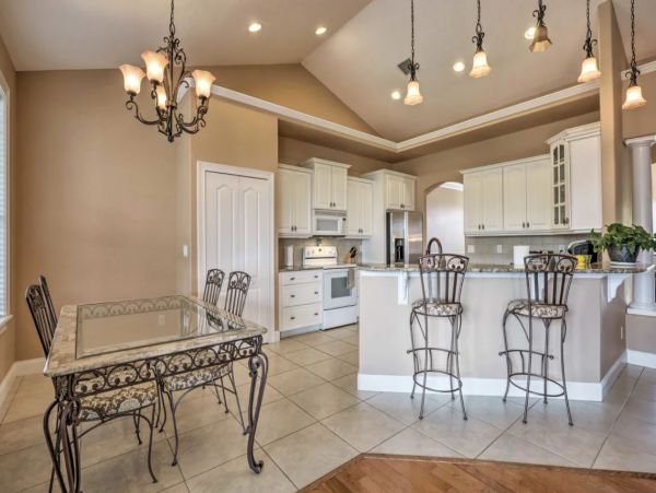 Palm Coast Gorgeous Vacation Home With Pool Sleeps 11 Guests