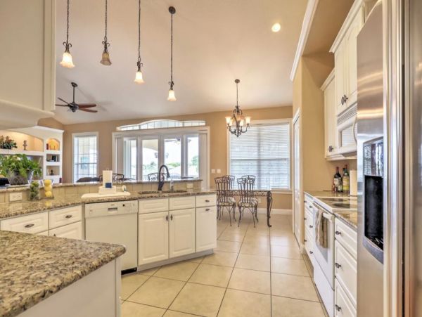 Palm Coast Gorgeous Vacation Home With Pool Sleeps 11 Guests