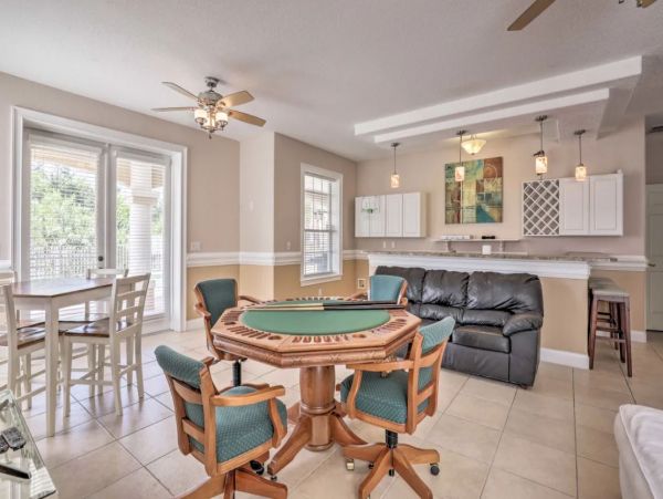 Palm Coast Gorgeous Vacation Home With Pool Sleeps 11 Guests