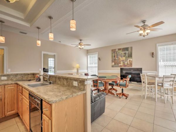 Palm Coast Gorgeous Vacation Home With Pool Sleeps 11 Guests