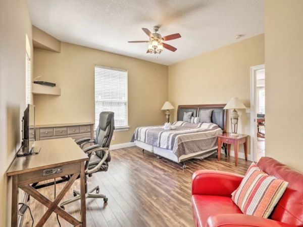 Palm Coast Gorgeous Vacation Home With Pool Sleeps 11 Guests