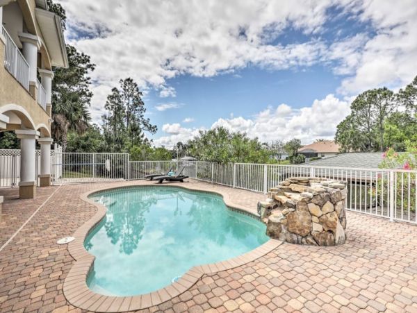 Palm Coast Gorgeous Vacation Home With Pool Sleeps 11 Guests