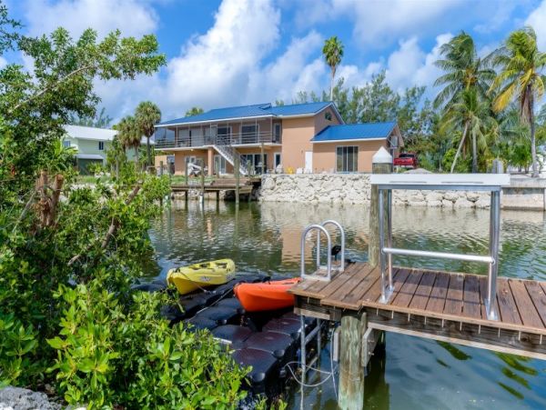 Florida Keys 4 Bedroom Duplex with Dock & Private Pool