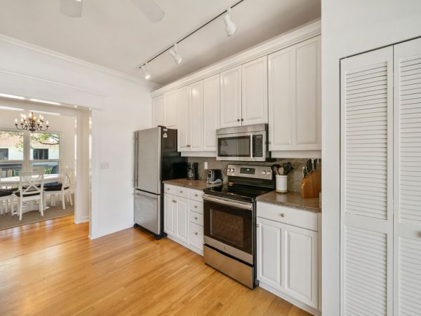 Anna Maria Luxury Canal Front Vacation Home With Pool