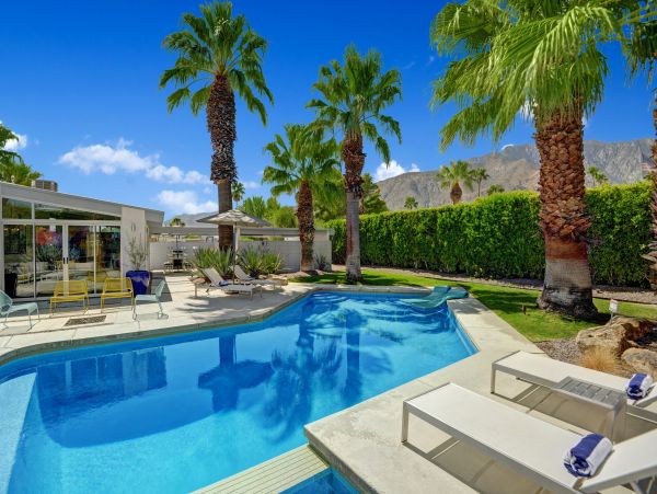Palm Springs Home 991715