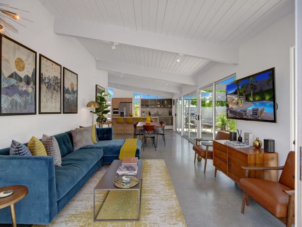 Palm Springs Home 991715