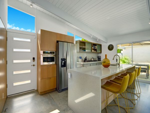 Palm Springs Home 991715