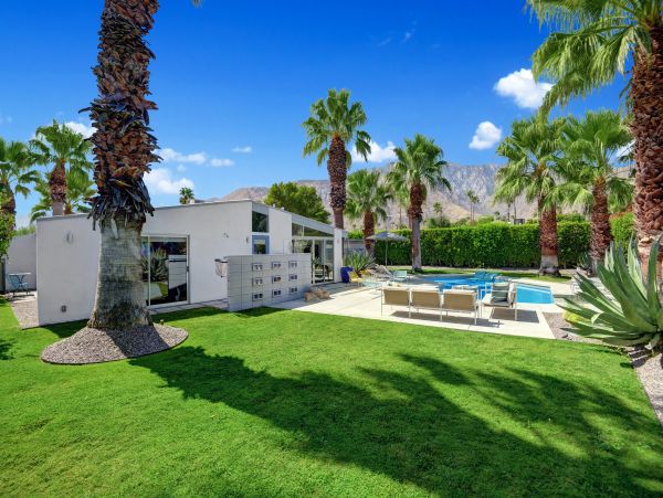 Palm Springs Home 991715