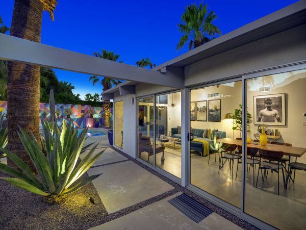 Palm Springs Home 991715