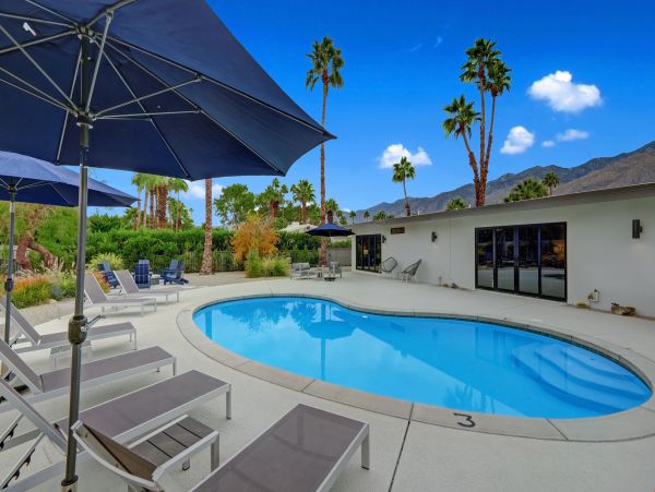 Palm Springs Home 991716