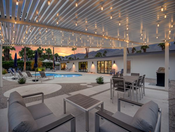 Palm Springs Home 991716