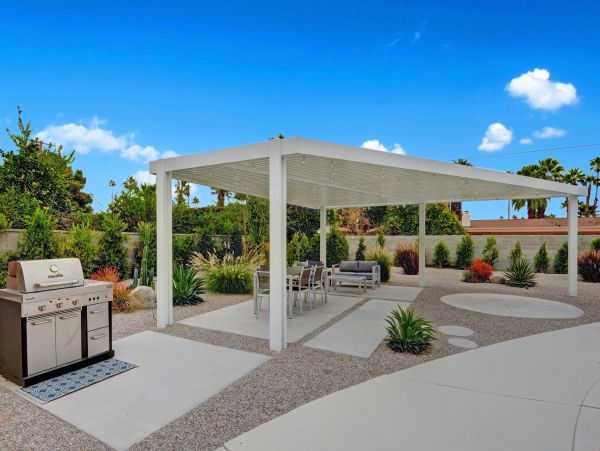Palm Springs Home 991716