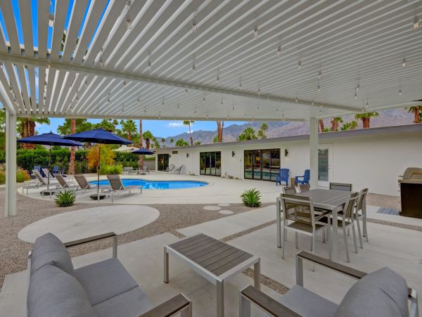 Palm Springs Home 991716