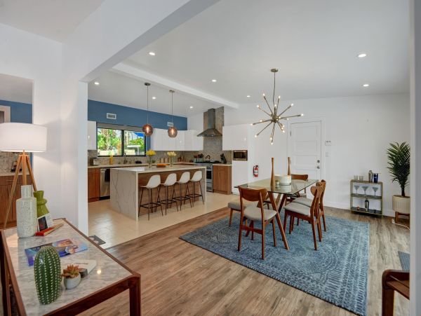 Palm Springs Home 991716