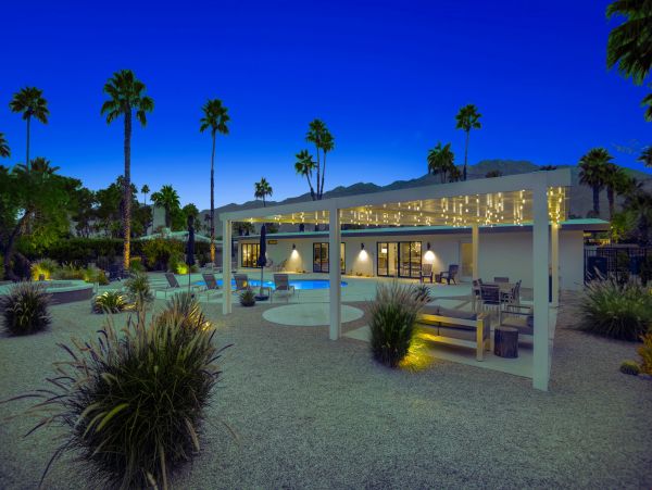 Palm Springs Home 991716