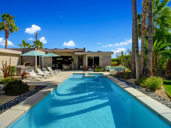 Palm Springs Home 991717
