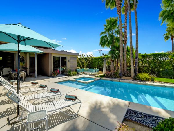 Palm Springs Home 991717