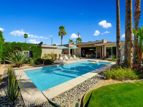 Palm Springs Home 991717