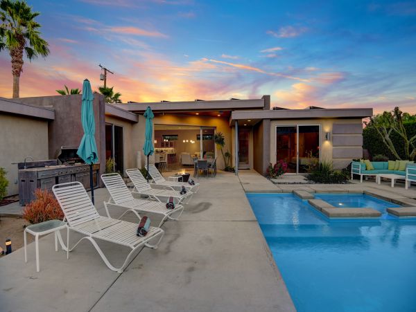 Palm Springs Home 991717