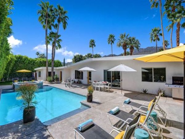 Palm Springs Lovely Vacation Getaway