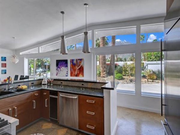 Palm Springs Lovely Vacation Getaway