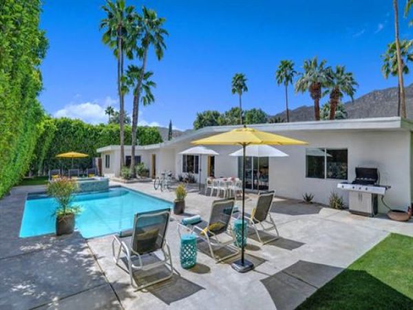 Palm Springs Lovely Vacation Getaway