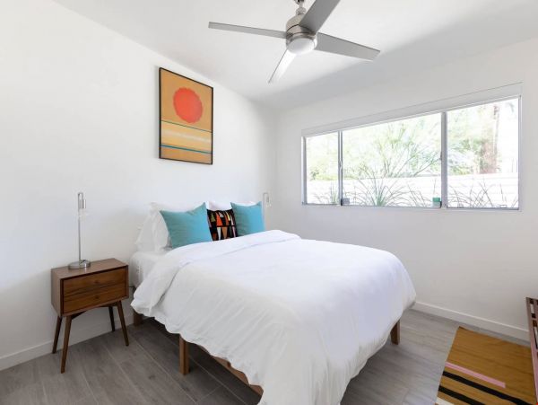 Palm Springs Home 991720