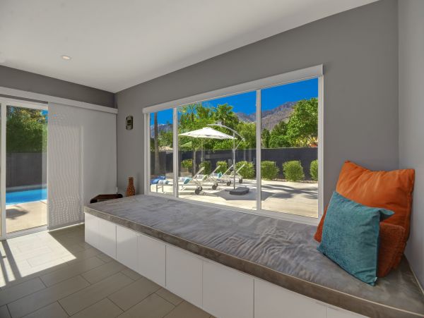 Palm Springs Home 991721