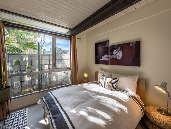 Palm Springs Home 991722