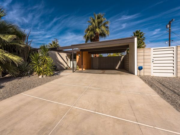 Palm Springs Home 991722