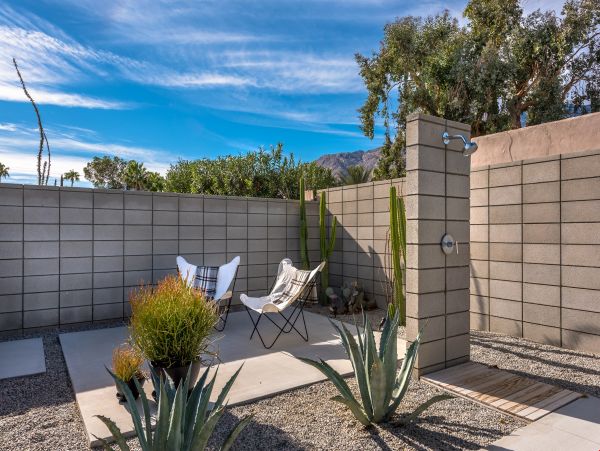Palm Springs Home 991722